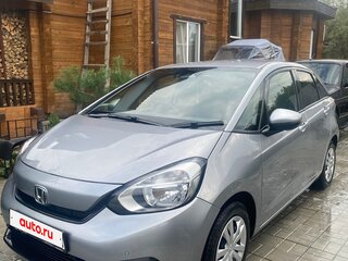 2022 Honda Fit IV, серебристый, 1390000 рублей, вид 1