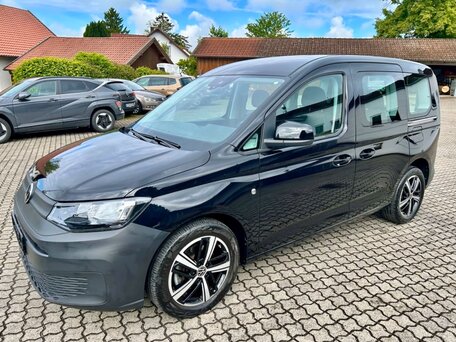 2023 Volkswagen Caddy V, чёрный, 3250000 рублей, вид 1