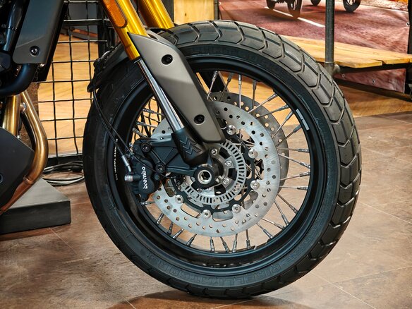 2026 Moto Morini Seiemmezzo SCR, зелёный, 744900 рублей - вид 12
