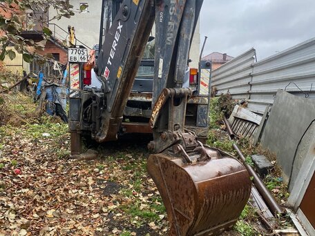 2012 Terex TLB 825, 4500000 рублей, вид 3