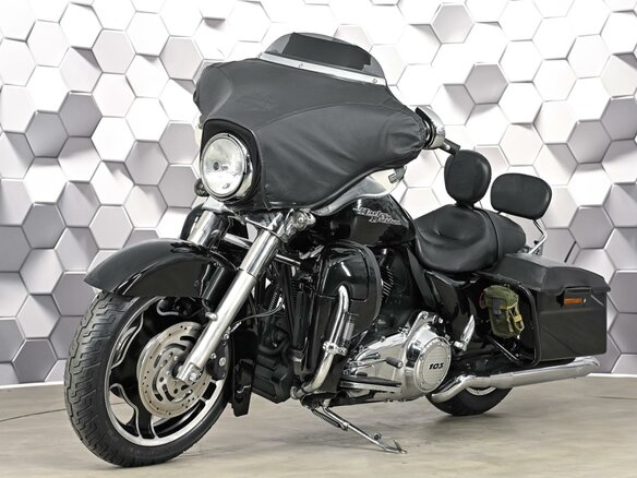 2012 Harley-Davidson Street Glide, чёрный, 1177000 рублей - вид 1