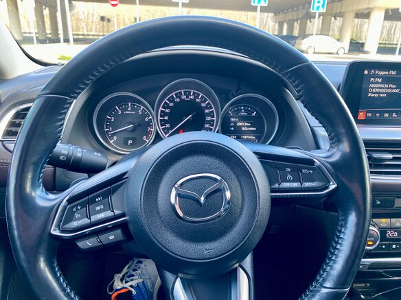 2017 Mazda 6 III (GJ) Рестайлинг, чёрный, 2000000 рублей - вид 9