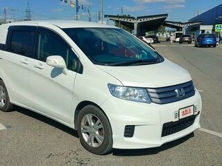 2014 Honda Freed Spike I Рестайлинг 2, белый, 1250000 рублей, вид 3