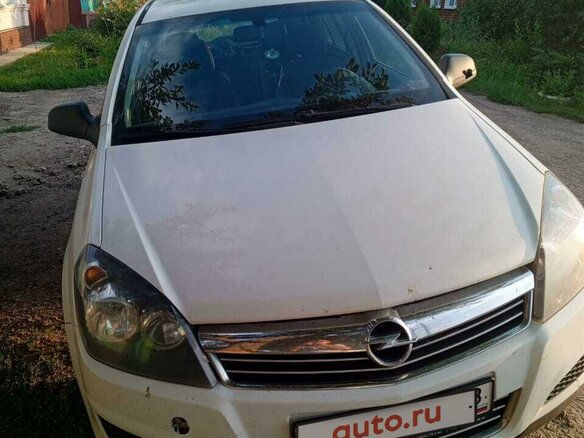 2013 Opel Astra H Рестайлинг, белый, 750000 рублей