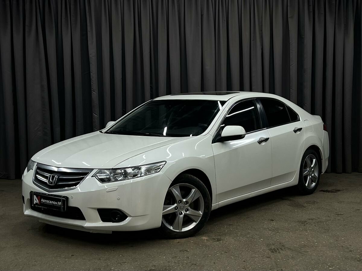 Открыть фотографии: Honda Accord VIII Рестайлинг
