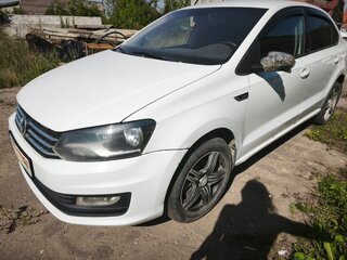 2017 Volkswagen Polo V Рестайлинг, белый, 783000 рублей, вид 2