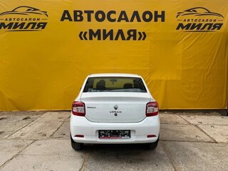 2017 Renault Logan II, белый, 730000 рублей, вид 4