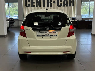 2012 Honda Fit II, белый, 840000 рублей, вид 3
