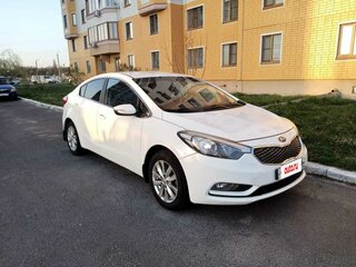 2013 Kia Cerato III, белый, 850000 рублей, вид 2