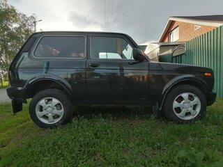 2018 Lada (ВАЗ) 2121 (4x4) Urban I Рестайлинг, чёрный, 770000 рублей, вид 4