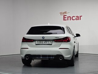 2020 BMW 1 серии 118d III (F40), белый, 2270000 рублей, вид 4