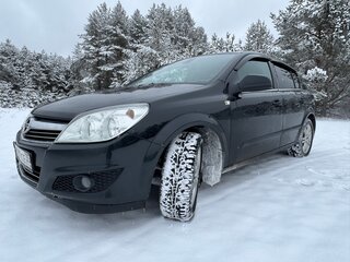 2011 Opel Astra H Рестайлинг, чёрный, 630000 рублей, вид 2