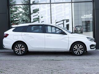 2025 Lada (ВАЗ) Vesta SW I Рестайлинг (NG), белый, 1639000 рублей, вид 5