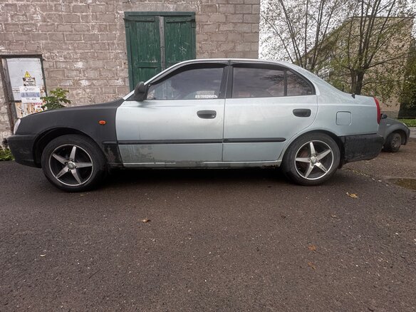 2008 Hyundai Accent ТагАЗ II, серебристый, 200000 рублей - вид 4