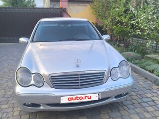 2000 Mercedes-Benz C-Класс 200 II (W203), белый, 670000 рублей, вид 2