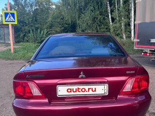 2002 Mitsubishi Galant VIII Рестайлинг, красный, 279000 рублей, вид 2