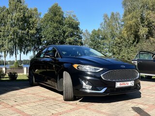 2020 Ford Fusion (North America) II Рестайлинг, чёрный, 1935000 рублей, вид 3