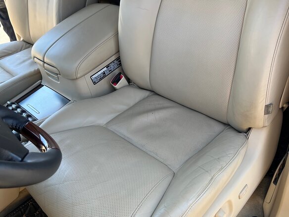 2011 Lexus LX 570 III, чёрный, 4190000 рублей - вид 16