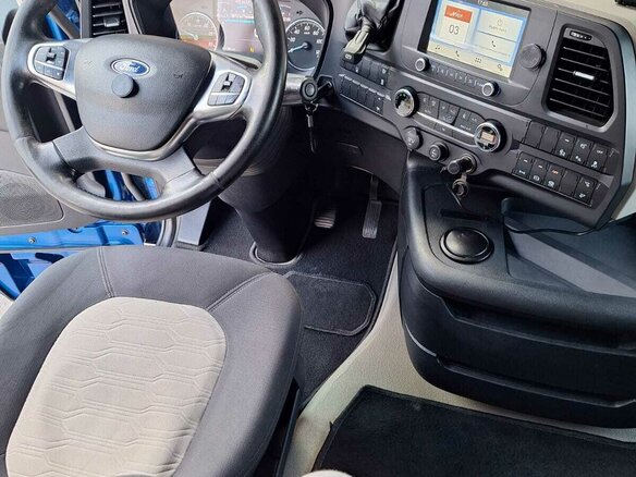 2021 Ford F-Max, синий, 3000000 рублей - вид 9