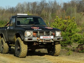 1985 Toyota Hilux IV, чёрный, 1500000 рублей, вид 1