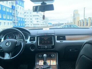 2014 Volkswagen Touareg II, чёрный, 2500000 рублей, вид 4
