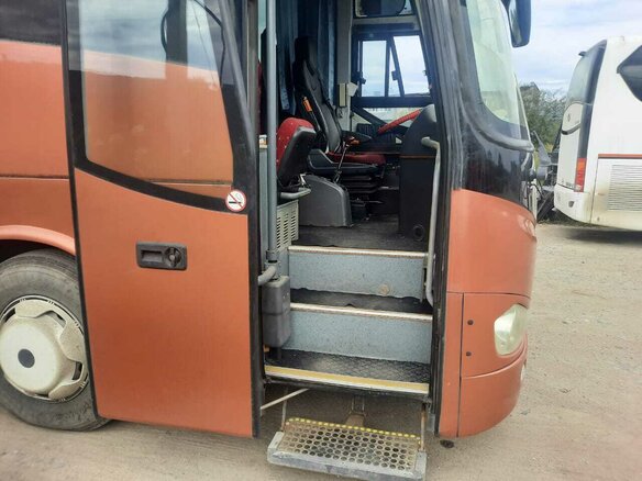 2013 King Long XMQ6127C, коричневый, 4200000 рублей - вид 14