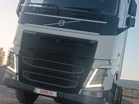 2016 Volvo FH, белый, 8600000 рублей, вид 1