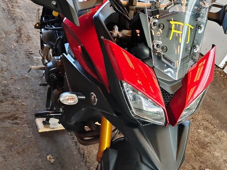 2015 Yamaha MT-09 Tracer (FJ-09), красный, 700000 рублей, вид 5