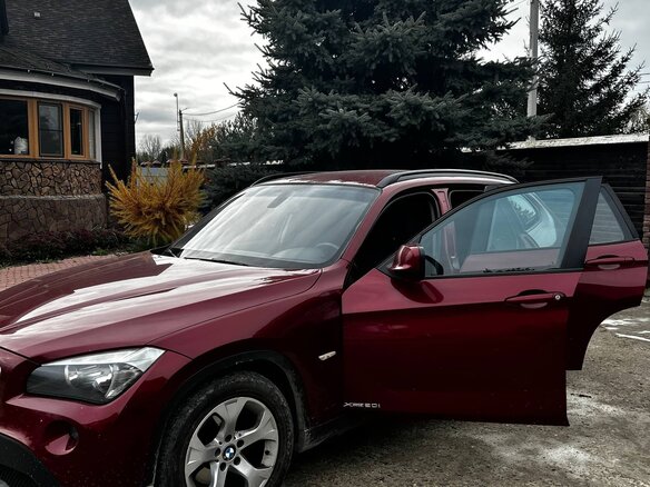 2012 BMW X1 20i I (E84) Рестайлинг, красный, 1550000 рублей - вид 6