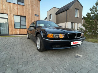 2000 BMW 7 серии Long 735Li III (E38) Рестайлинг, синий, 1500000 рублей, вид 3