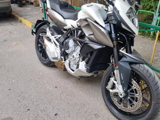 2016 MV Agusta Stradale 800, белый, 900000 рублей, вид 3