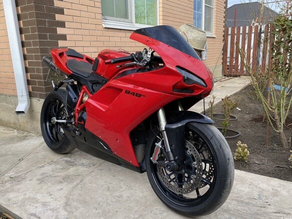 2011 Ducati 848, красный, 630000 рублей - вид 12
