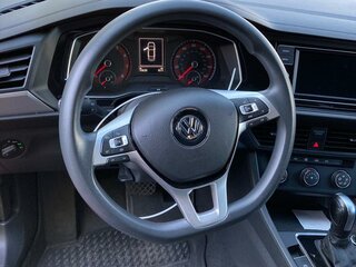 2018 Volkswagen Jetta 8-speed VII, красный, 2200000 рублей, вид 5