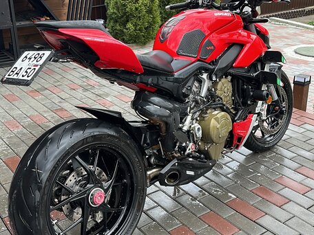 2020 Ducati Streetfighter V4, красный, 1500000 рублей, вид 4
