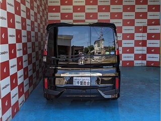 2016 Honda Stepwgn Spada V, чёрный, 1420000 рублей, вид 4