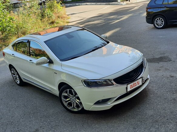 2016 Geely Emgrand GT, белый - вид 3