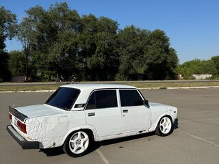 2008 Lada (ВАЗ) 2105, белый, 120000 рублей, вид 5