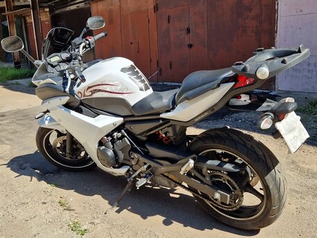 2009 Yamaha FZR600, белый, 490000 рублей, вид 2