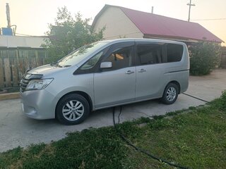 2010 Nissan Serena IV (C26), серый, 1340000 рублей, вид 5