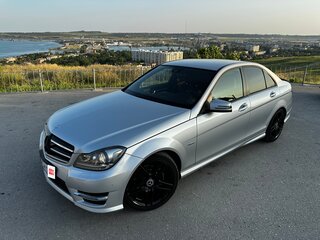 2011 Mercedes-Benz C-Класс 180 BlueEFFICIENCY III (W204) Рестайлинг, серебристый, 1700000 рублей, вид 2