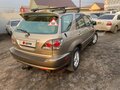2001 Lexus RX 300 I, золотистый, 990000 рублей - вид 3
