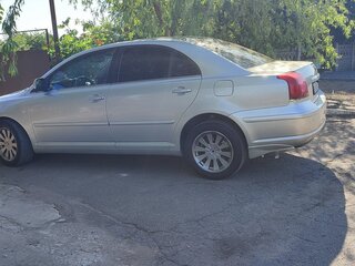 2004 Toyota Avensis II, серебристый, 930000 рублей, вид 4