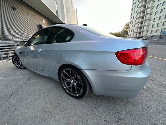 2008 BMW M3 IV (E90), серебристый, 3950000 рублей - вид 11