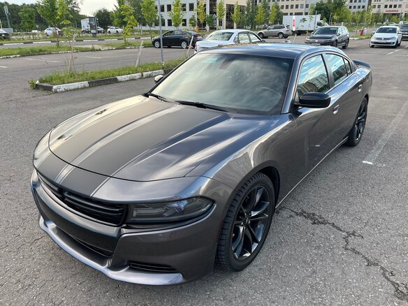 2017 Dodge Charger VII (LD) Рестайлинг, серый, 2800000 рублей - вид 1