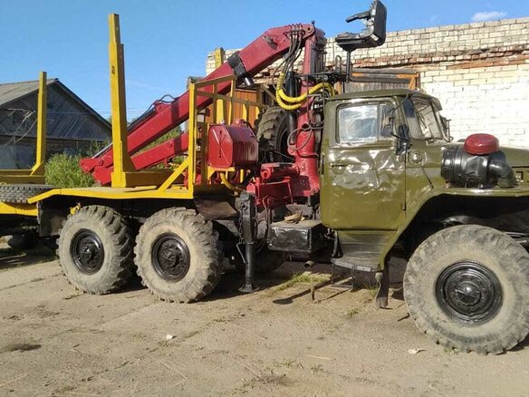 1996 Урал 4320, зелёный, 1500000 рублей
