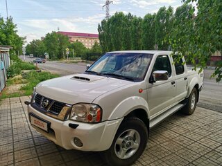 2014 Nissan NP300, белый, 2500000 рублей, вид 4