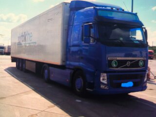 2013 Volvo FH, синий, 5000000 рублей, вид 2