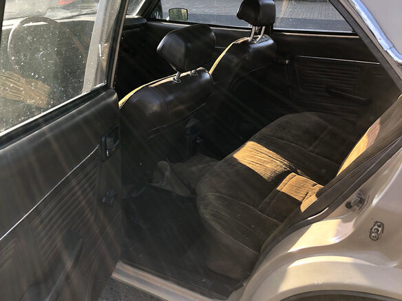 1977 Mazda 929 LA2, коричневый - вид 11