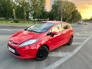 2009 Ford Fiesta Mk6, красный, 299000 рублей, вид 1