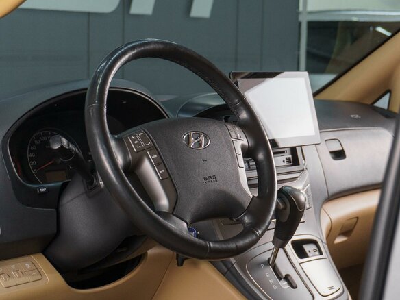 2016 Hyundai H-1 II Рестайлинг, серебристый, 2669000 рублей - вид 11
